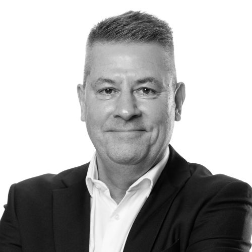 Professional portrait of Paula Hay-Plumb, business leader at MBHPLC LTD.